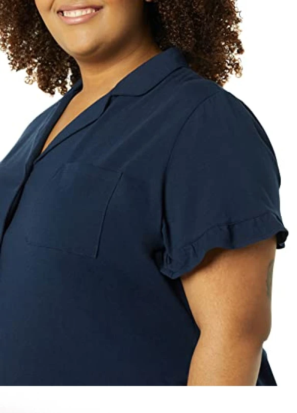 4_Conjunto de pijama Amazon Essentials con ribete y cuello con solapas