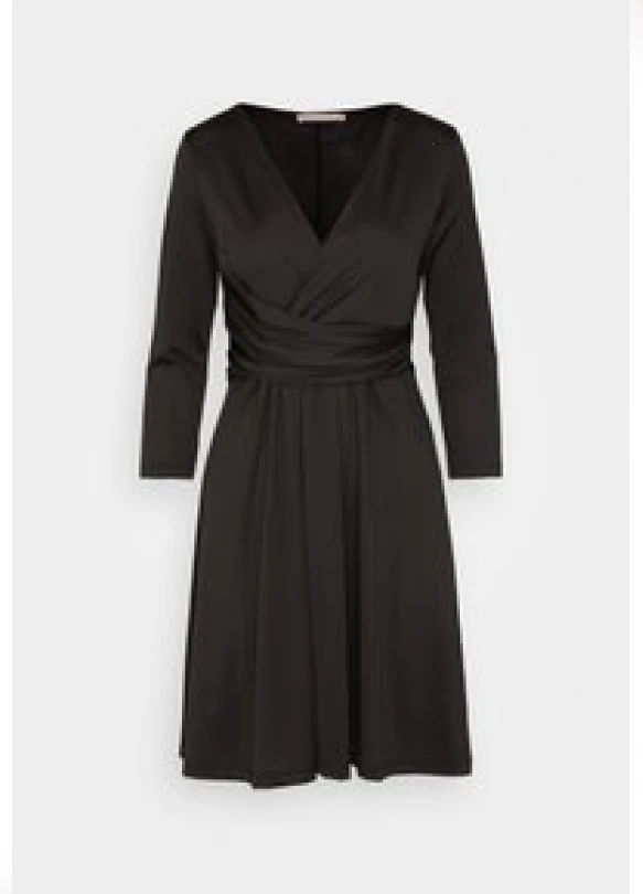 3_Vestido ligero - black