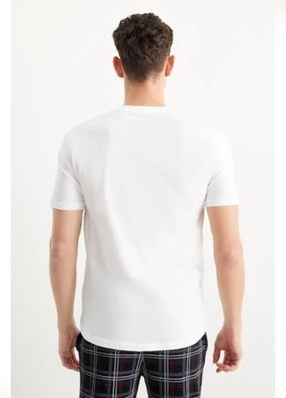 2_Pack de 2 camisetas interiores para hombre de C&A a precio único