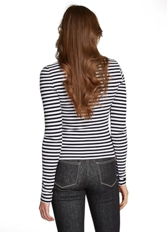 1_Camiseta de manga larga Calvin Klein con cuello redondo.