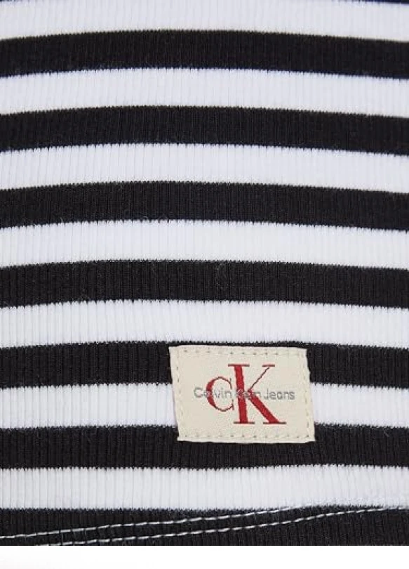 3_Camiseta de manga larga Calvin Klein con cuello redondo.
