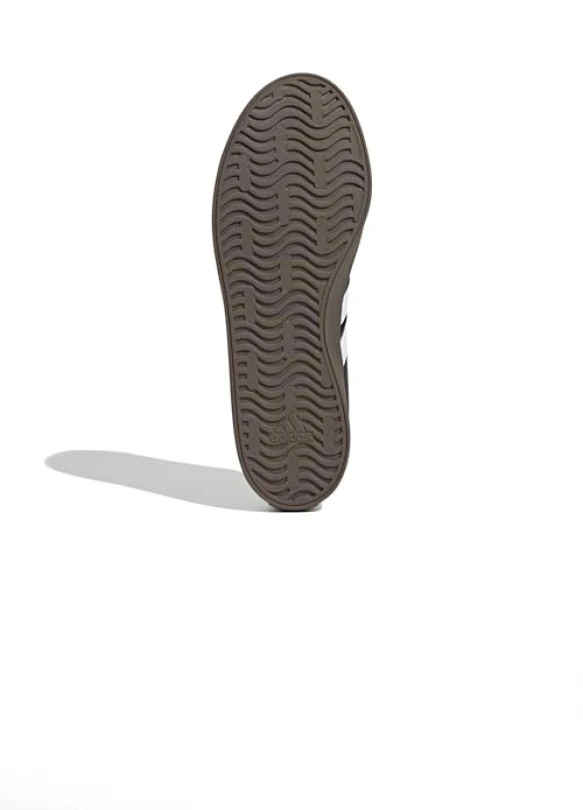 2_Varios números rebajados entre 26 y 37€ según número.