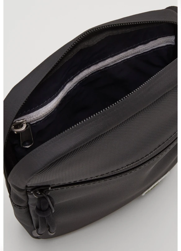 1_Lacoste - Bandolera - negro