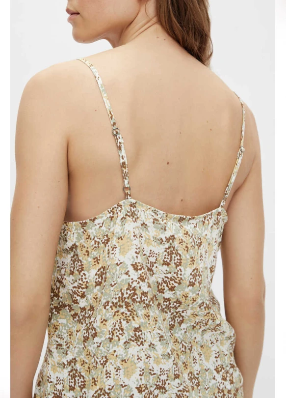 2_Camiseta de mujer de tirantes