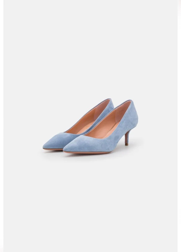 1_ALLEGRA: Jeans y Tacones Disponibles por Solo 93.95€