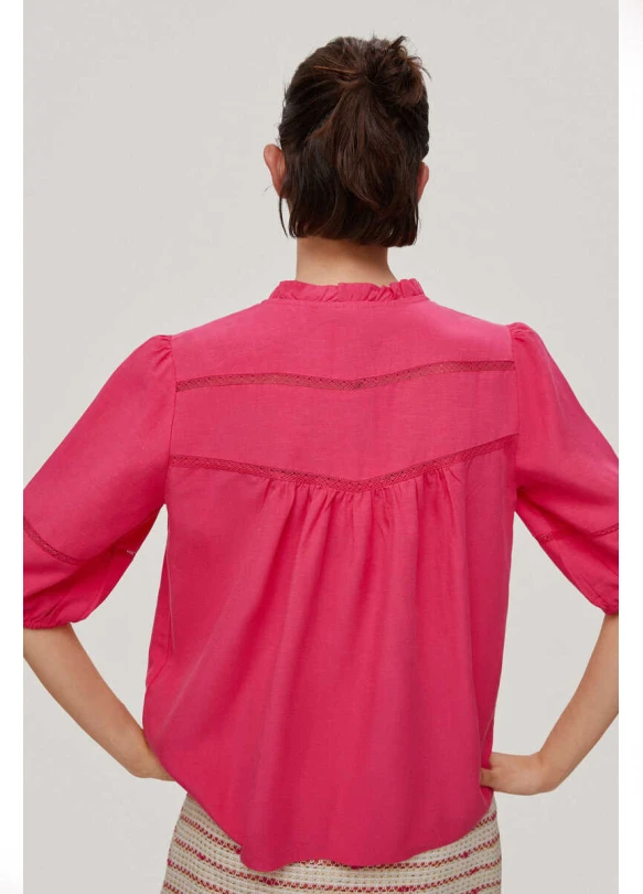 3_Blusa con cintas