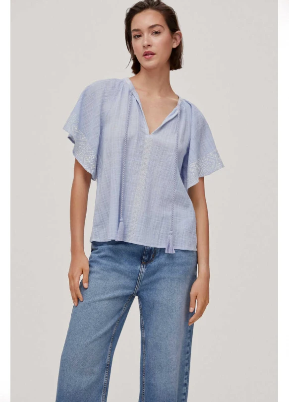 1_Blusa fluida bordados