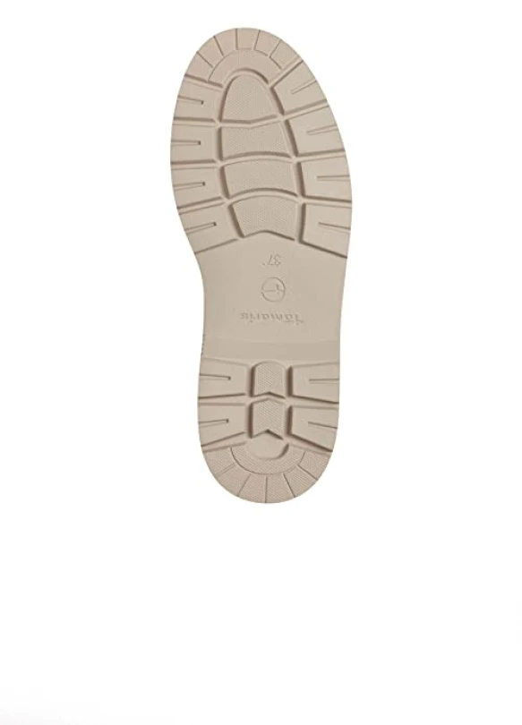 4_¡Chollaco! Botines con cordones Tamaris para mujer