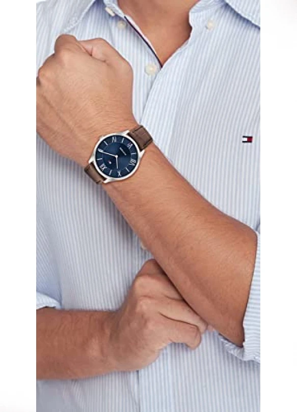 3_Reloj analógico para hombre Tommy Hilfiger con correa de cuarzo.
